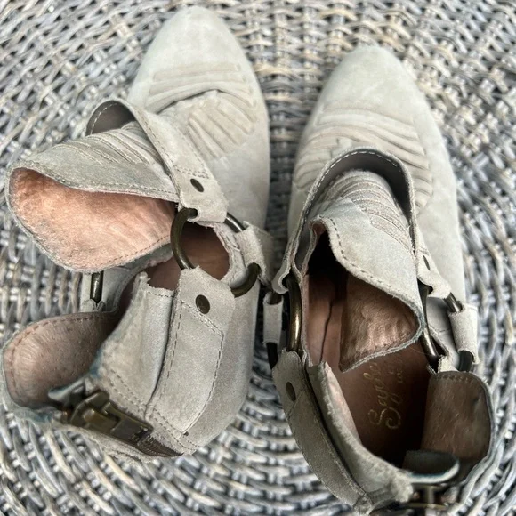 Seychelles Women's Beige Suede Ankle Booties 8 - Picture 3 of 6